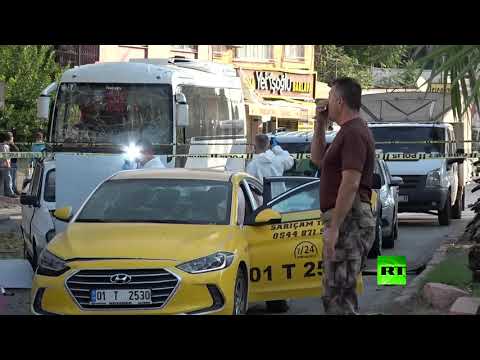 شاهد انفجار يستهدف حافلة للشرطة في جنوب تركيا