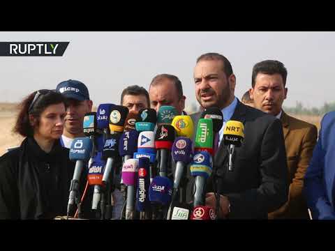 شاهد العثور على مقبرة جماعية في النجف العراقية