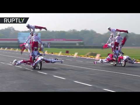 شاهد عرض عسكري مثير في نيودلهي لمناسبة يوم الجيش