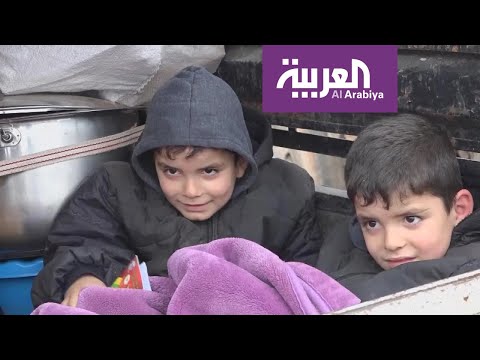 شاهد السوريون بين نيران القصف وزمهرير الطقس للعام التاسع