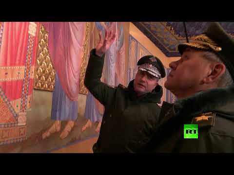 شاهد وزير الدفاع الروسي يتفقد سير بناء الكنيسة الرئيسية للقوات المسلحة