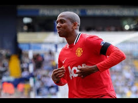 أهداف ومهارات نجم البريميرليغ أشلي يونغ