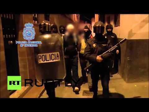بالفيديو توقيف شخصين ينتميان لتنظيم متشدد في إسبانيا