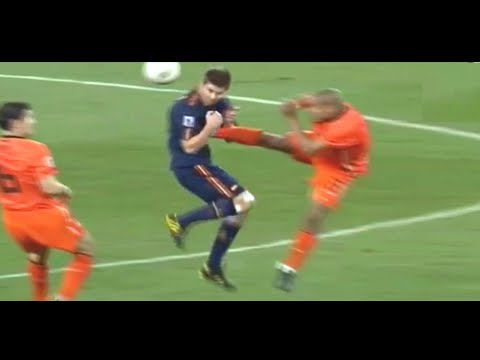 أبشع 10 فاولات في كرة القدم