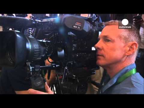 كيري يؤكد وجود جدل مع إيران بشأن برنامجها النووي