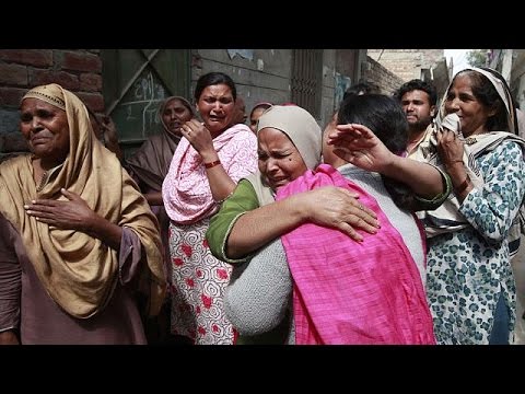 مقتل 10 أشخاص وإصابة 50 آخرين في تفجيريْن في لاهور