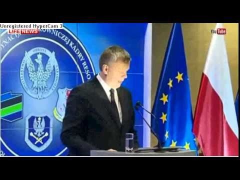وزير الدفاع البولندي يتعرض لموقف محرج