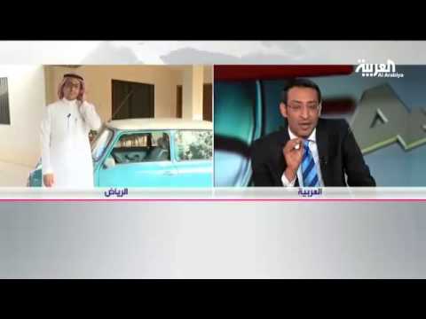 شاب يهدي والده سيارة شبيهة بالتي كان يقتنيها قبل 4 عقود