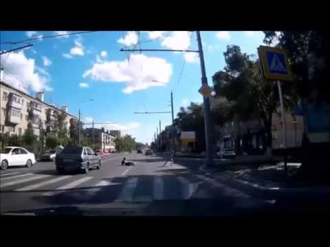 شاهد دهس سيدة حاولت عبور الطريق