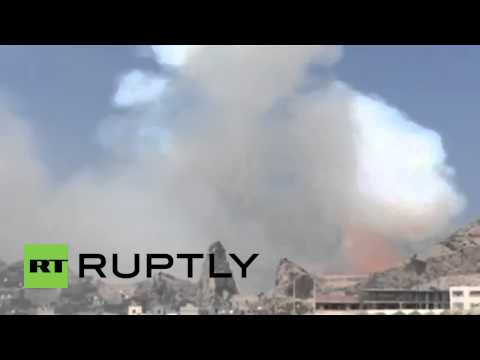 فيديو التحالف العربي يقصف مدرج مطار صنعاء