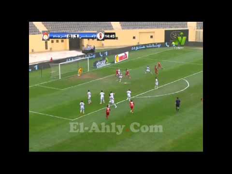 العارضة تمنع ايمبوبوي من تسجيل هدف