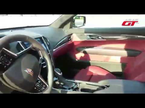 فريق عرب جي تي يصل إلى الإمارات