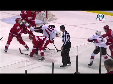 فيديو حذاء تزلج يشوه وجه لاعب هوكي