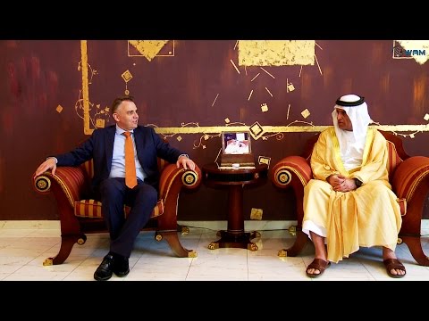 بالفيديو  حاكم رأس الخيمة يستقبل سفير هولندا