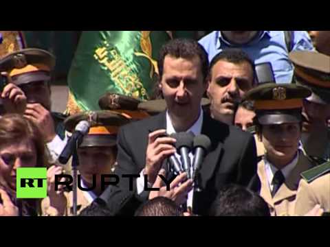 شاهد الأسد يزور هيئة مدارس أبناء الشهداء