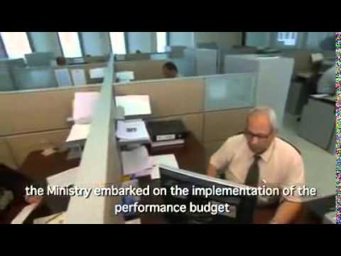 المالية الإماراتية تستعرض انجازاتها