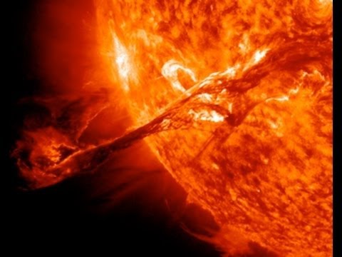 بالفيديو مشهد رهيب لأقوى انفجار شمسي