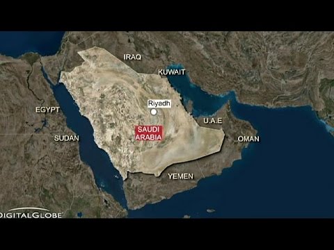 بالفيديو مجهولون يزرعون قنبلة في مسجد للشيعة شرق السعودية