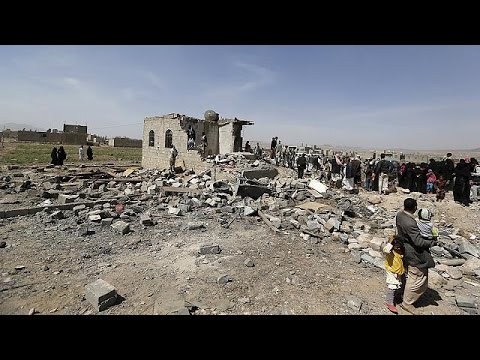 فيديو استمرار الغارات الجوية على مواقع الحوثيين في اليمن