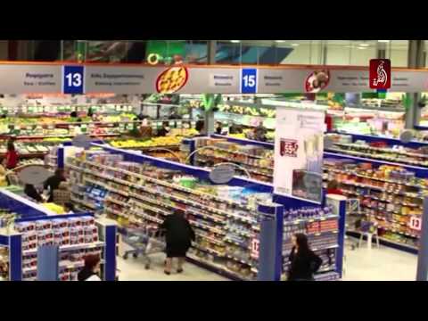 فيديو تخفيض على الكماليات وتجاهل الأساسيات في الإمارات