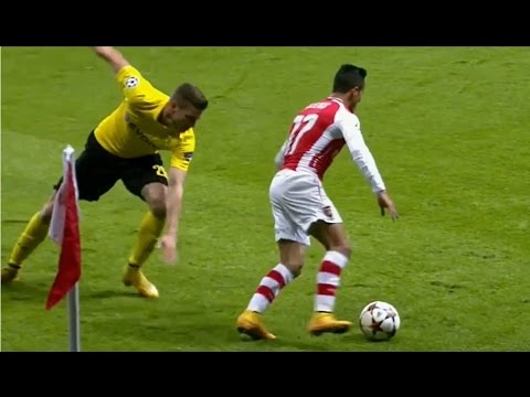 شاهد محمد صلاح يقدّم وصلة من المهارات الكرويّة الرائعة