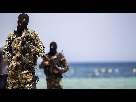 شاهد تونس تتخذ إجراءات أمنية مشددة للتصدي للتطرف