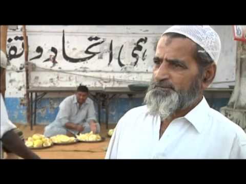 بالفيديو موائد إفطار مجانية في كراتشي