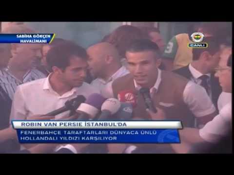 شاهد الجماهير تستقبل الهولندي فان بيرسي في تركيا