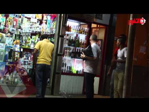 فيديو زحام شديد أمام متاجر الخمور في ليلة عيد الفطر