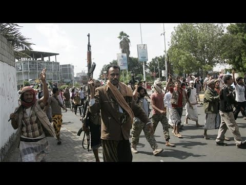 شاهد مواجهات عنيفة في مدينة تعز جنوب العاصمة اليمنية
