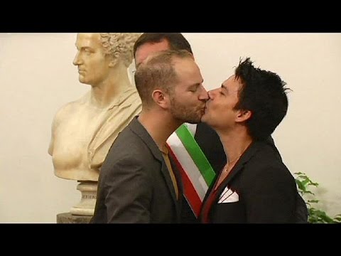 شاهد المحكمة الأوروبية لحقوق الإنسان تدين إيطاليا