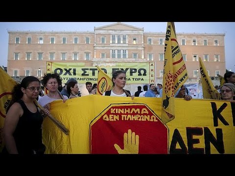 شاهد تجدد احتجاجات اليونانيين ضد إجراءات التقشف