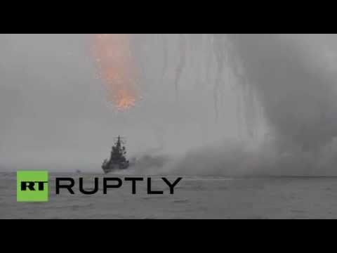 شاهد بدء مراسم الاحتفال بعيد قوات روسيا البحرية