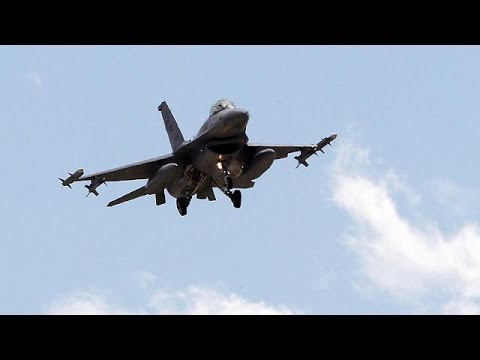 بالفيديو الجيش التركي يقصف أهدافًا كردية شمال سورية والعراق