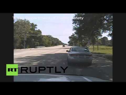 شاهد لحظة توقيف الأميركية ساندرا بلاند في تكساس