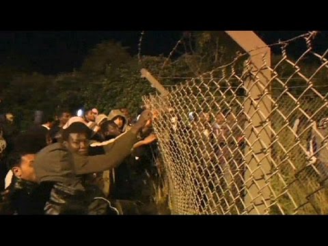 شاهد تواصل محاولات عبور المهاجرين غير الشرعيين