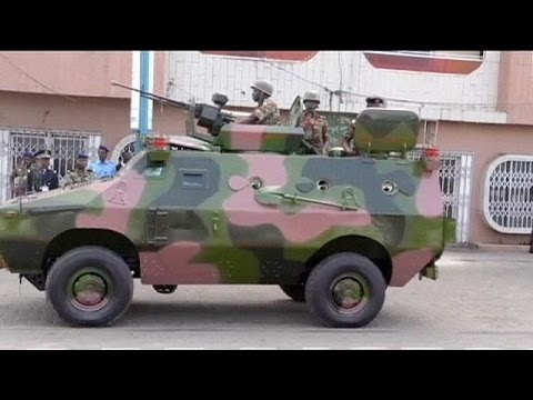 شاهد الجيش النيجيري يحرر مائة وثمانية وسبعين محتجزا