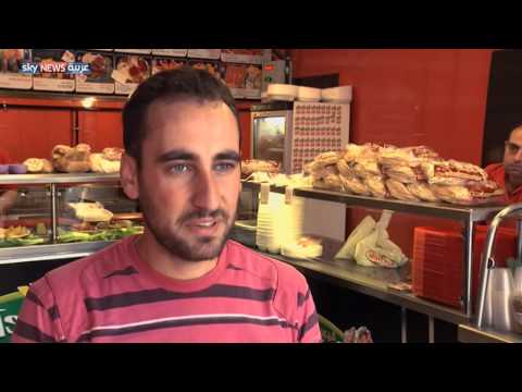 بالفيديو جدل بشأن إعادة لاجئين سوريين إلى بلادهم