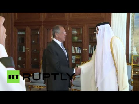 بالفيديو سيرغي لافروف يلتقي تميم بن حمد آل ثاني في الدوحة