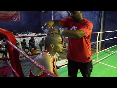 شاهد رياضة الملاكمة تكافح للبقاء في ليبيا