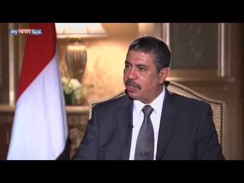 شاهد بحاح يؤكد أن تحرير لحج يفتح الطريق لتعز والضالع