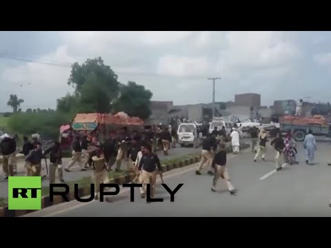 شاهد قتيل وجرحى في مواجهات شرطة باكستان ومتظاهرين