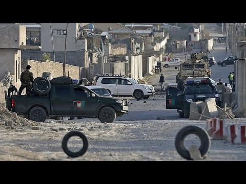 شاهد عشرات القتلى ومئات الجرحى في أفغانستان