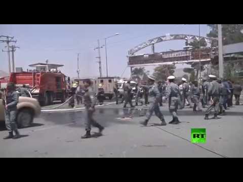 شاهد مقتل 4 أشخاص على الأقل إثر هجوم انتحاري على مطار كابل