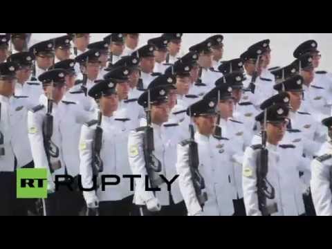 شاهدسنغافورة تحتفل بـ 50 عاما من الاستقلال