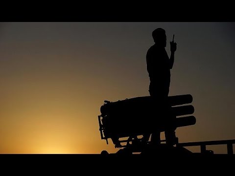 شاهد وقف إطلاق النار في مناطق سورية على الحدود مع لبنانشاهد وقف إطلاق النار في مناطق سورية على الحدود مع لبنان