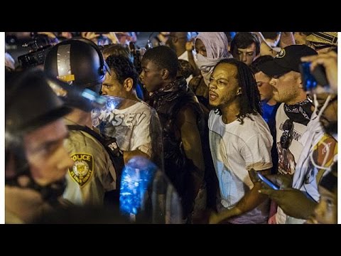 شاهد إقالة الشرطي الذي قتل الطالب الأسود في أرلينغتون في ولاية دالاس