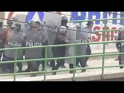 شاهد قتيل وجرحى خلال مصادمات بين الشرطة وعمال مناجم في بيرو