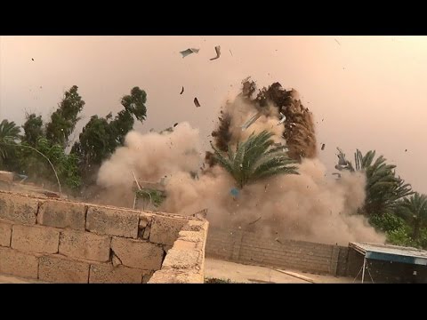 شاهد داعش يدمر 70 من البنى التحية