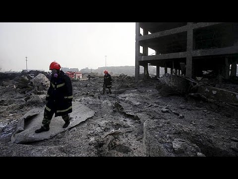 شاهد انفجارات تيانجين تُخلِّف 104 قتلى و700 جريح